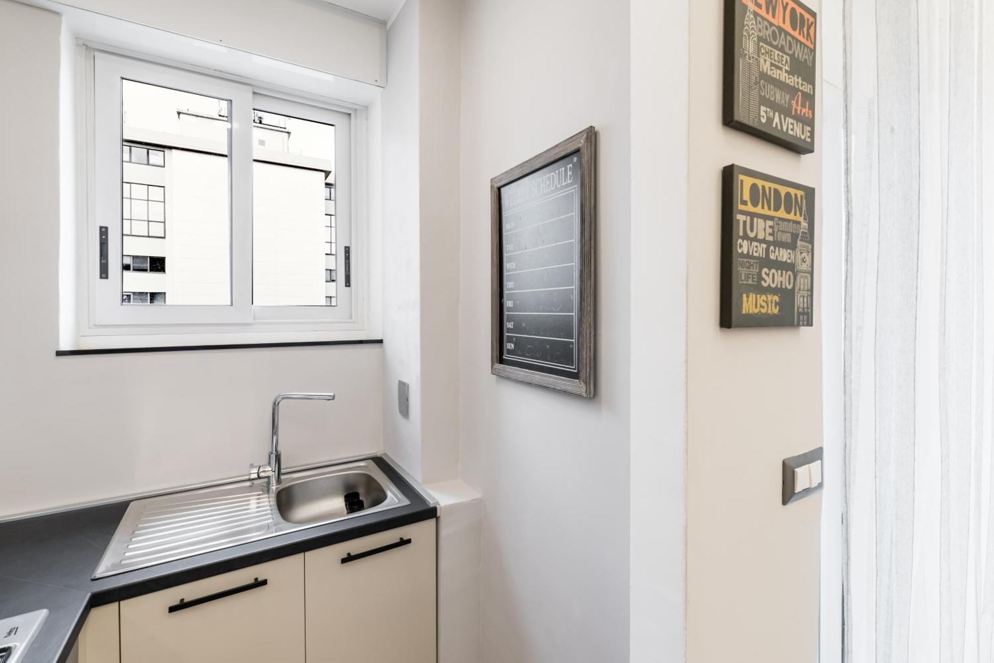 Moderno Bilocale A 5 Minuti Dal Centro Storico Apartment Turin Ngoại thất bức ảnh